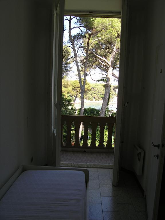 Villa Violetta Castiglioncello Zimmer foto